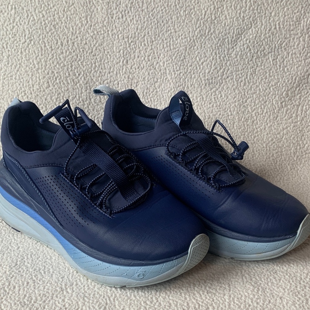 Men's or women’s clove nursing Navy Blue Sneakers